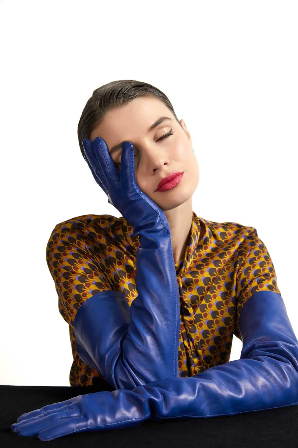 Extended Runway Opera Glove