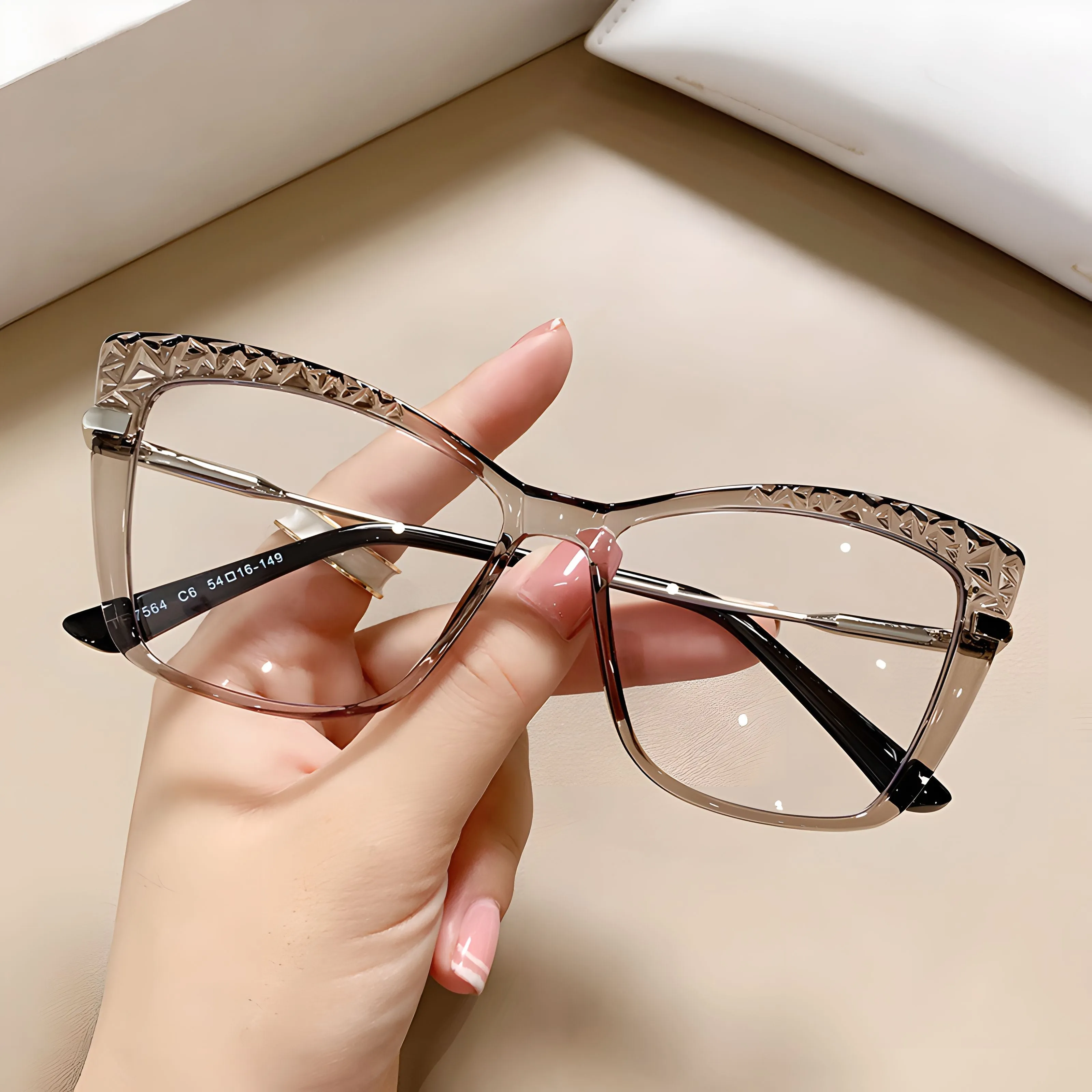 TXOME Daisy Cat Eye Glasses